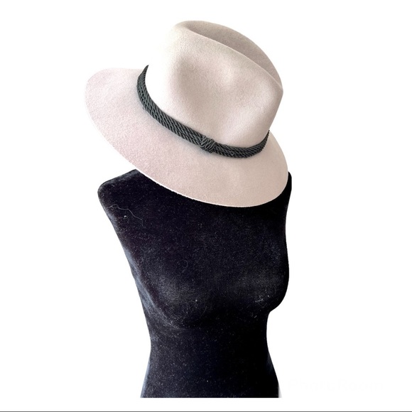 Grey Wool Hat with black trim *Excellent condition* - Picture 2 of 3